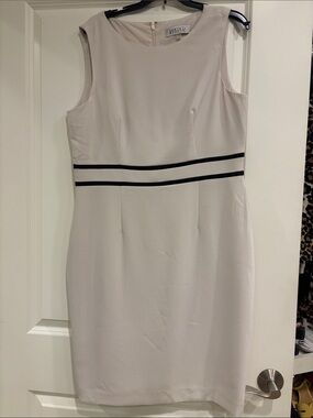Like new Kasper Cream Sheath Dress with Black Waist Stripes